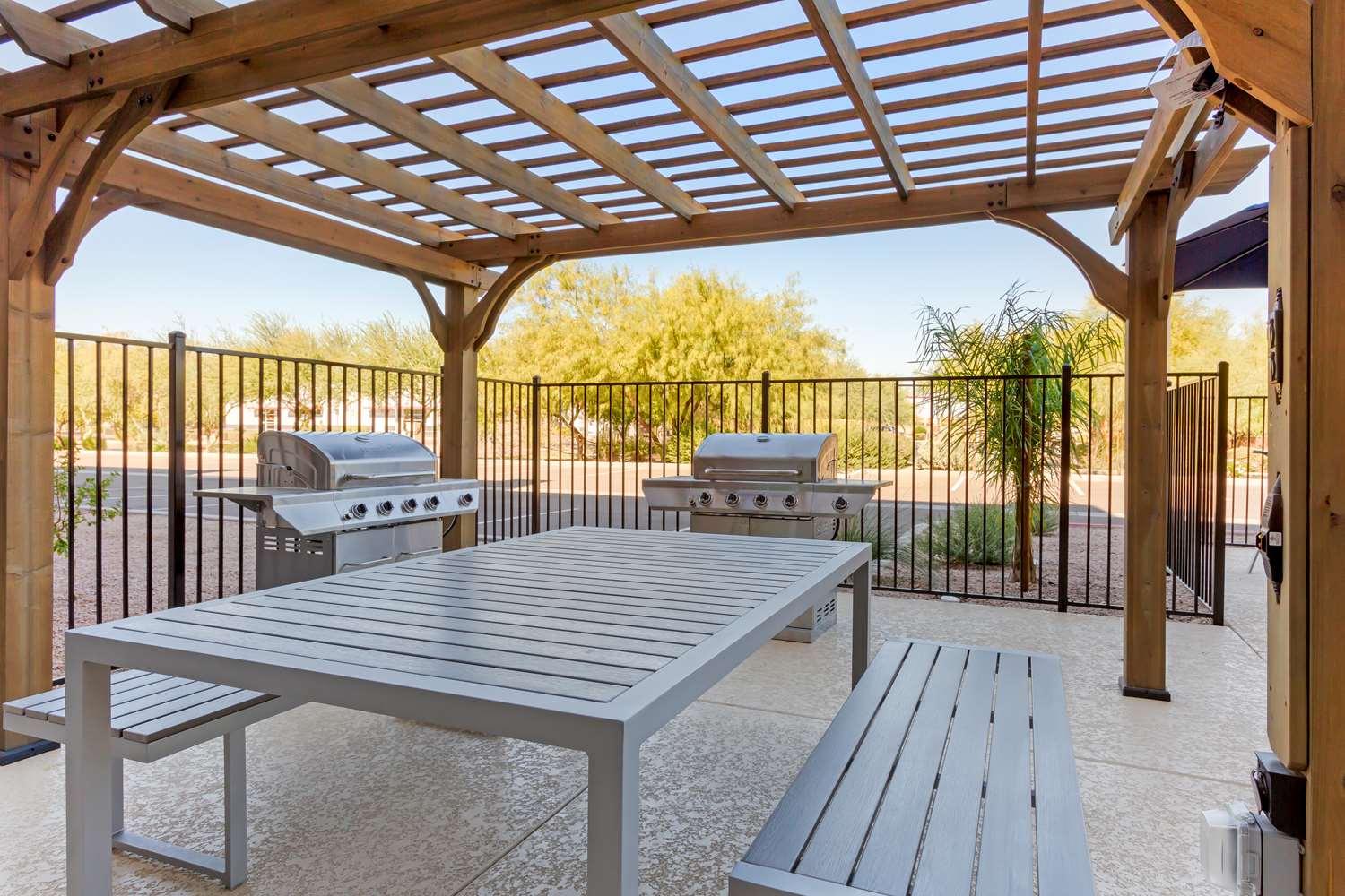 Best Western Plus Executive Residency Phoenix North Happy Valley Exterior photo