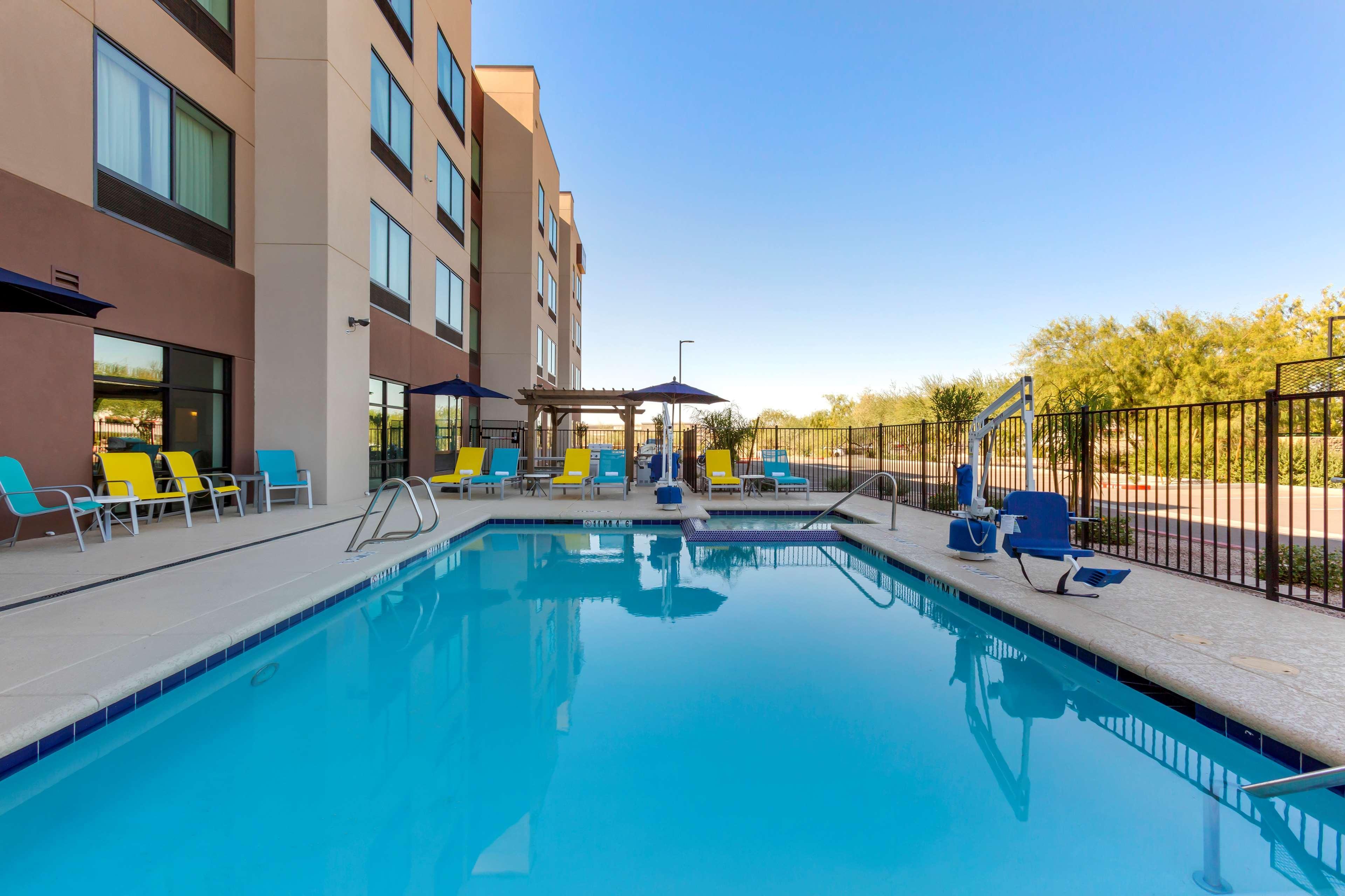Best Western Plus Executive Residency Phoenix North Happy Valley Exterior photo
