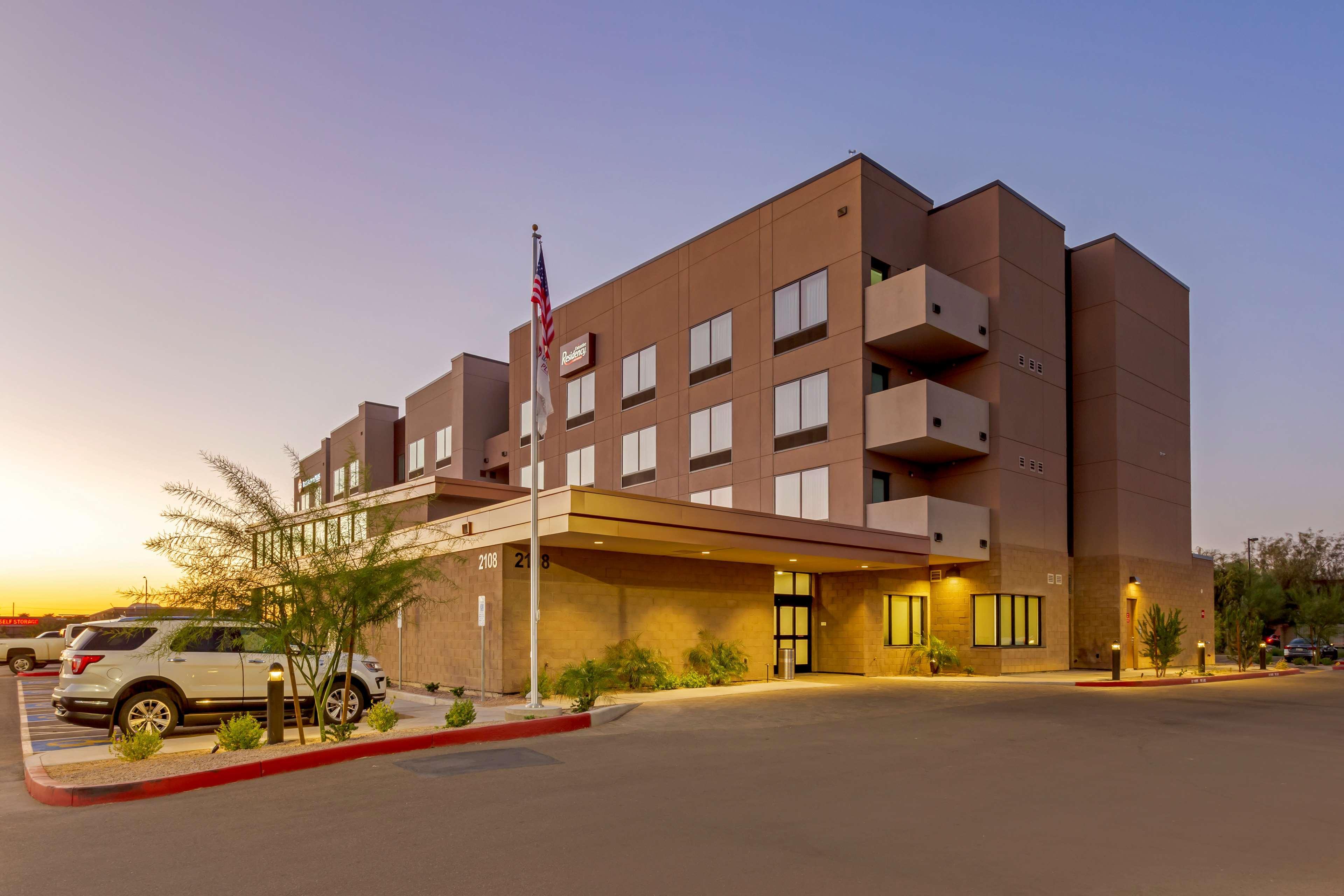 Best Western Plus Executive Residency Phoenix North Happy Valley Exterior photo